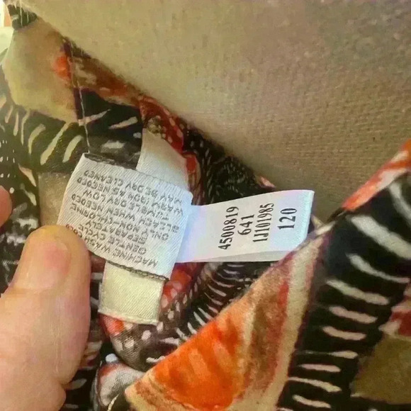 Chicos ladies size 1 blouse. Short sleeve button down excellent condition. - Picture 4 of 10